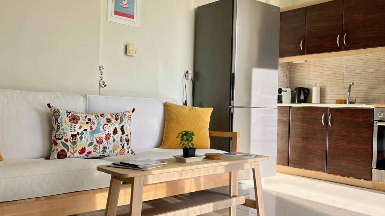 Appartement 100 Meters From The Sea à Xylokastro Extérieur photo