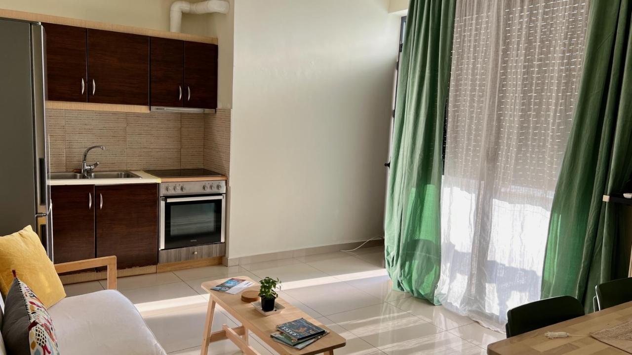 Appartement 100 Meters From The Sea à Xylokastro Extérieur photo