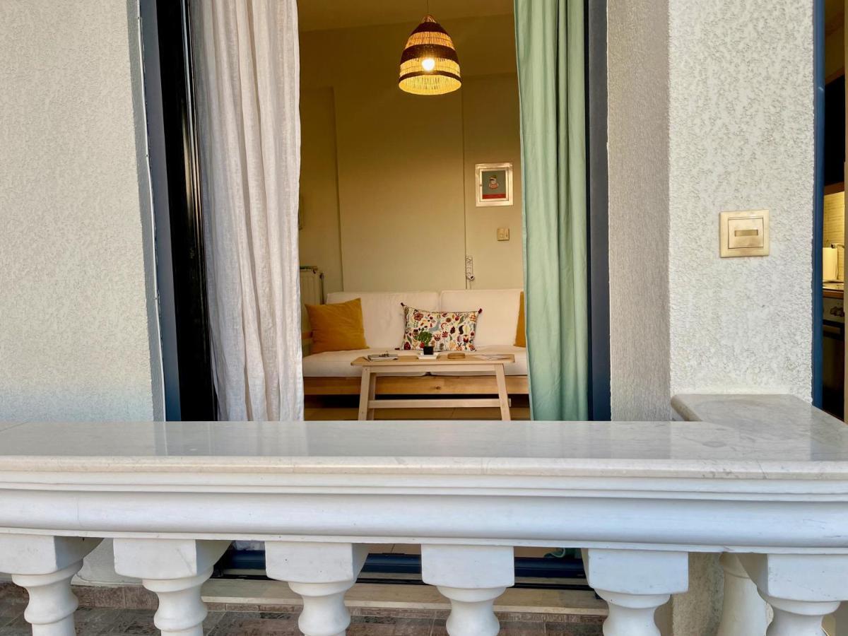 Appartement 100 Meters From The Sea à Xylokastro Extérieur photo