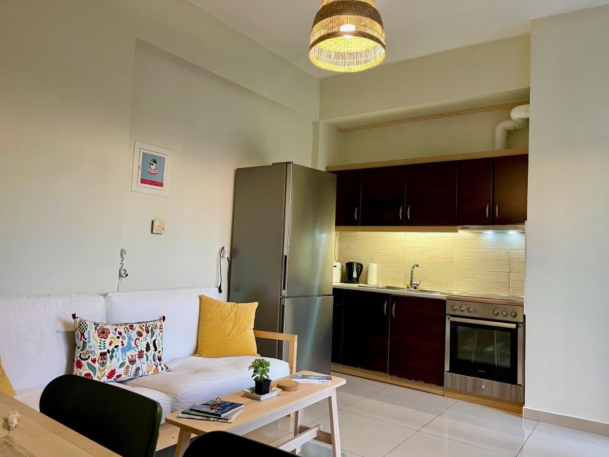Appartement 100 Meters From The Sea à Xylokastro Extérieur photo